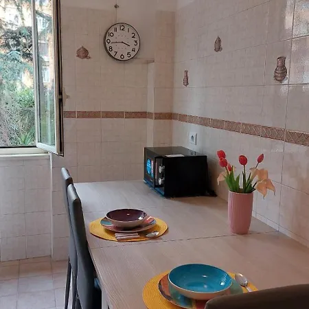 Apartment At The Pope's Bridge *